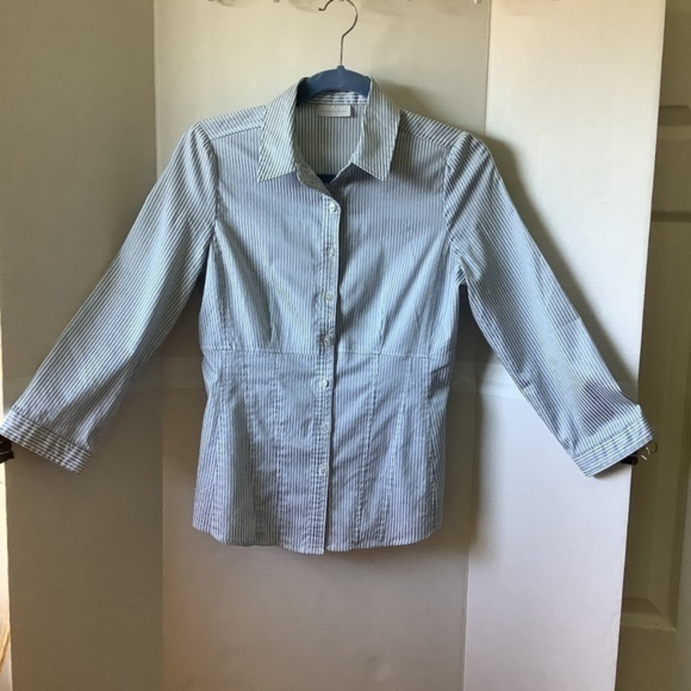New York & Company Womens Blue and White Striped Stretch Dress Shirt Size Small